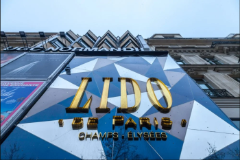 YPHIX ATLAS STARS IN CABARET AT LIDO DE PARIS